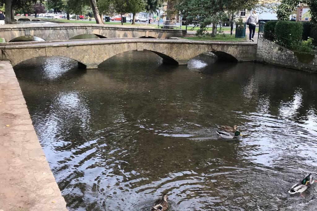 Historic Cotswold Chic Style For Uk Staycation Bourton-on-the-Water Luaran gambar