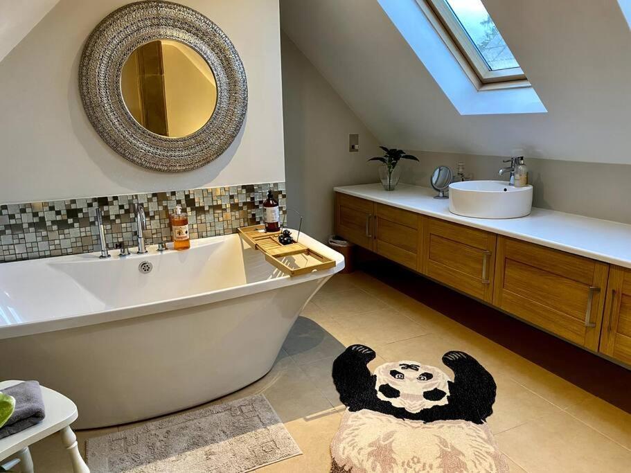 Historic Cotswold Chic Style For Uk Staycation Bourton-on-the-Water Luaran gambar